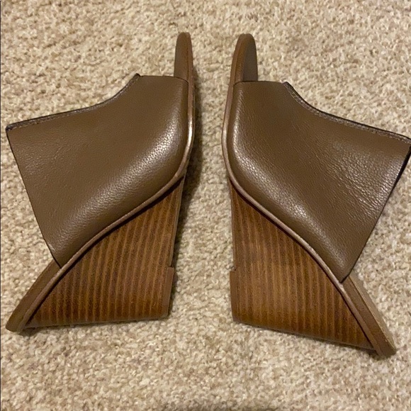 Brand new wedges - Picture 3 of 7